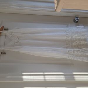 Vintage 70s Lingerie White Nylon & Lace Negligée M